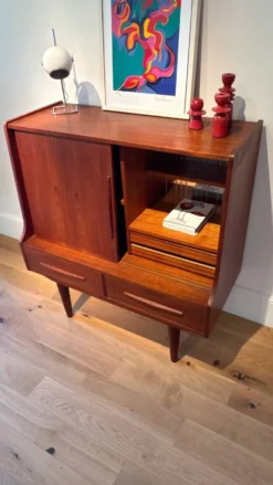 Buffet scandinave vintage en teck 