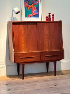 Buffet scandinave vintage en teck 