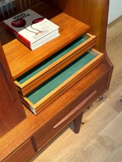 Buffet scandinave vintage en teck 