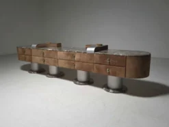 Buffet sculptural italien en suède et marbre Breccia, années 1970