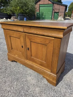 Buffet style Louis Philippe en chêne massif