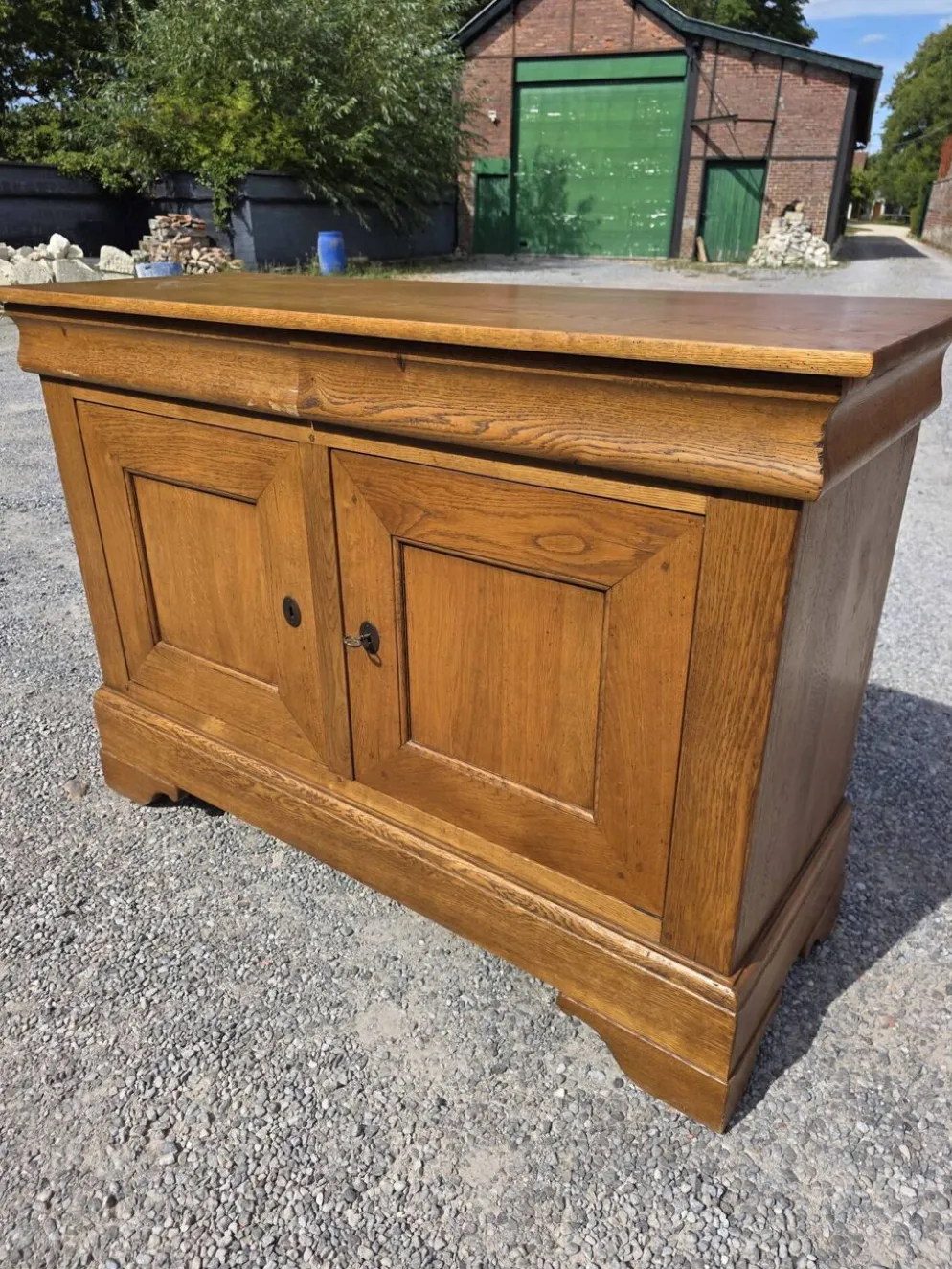 Buffet style Louis Philippe en chêne massif