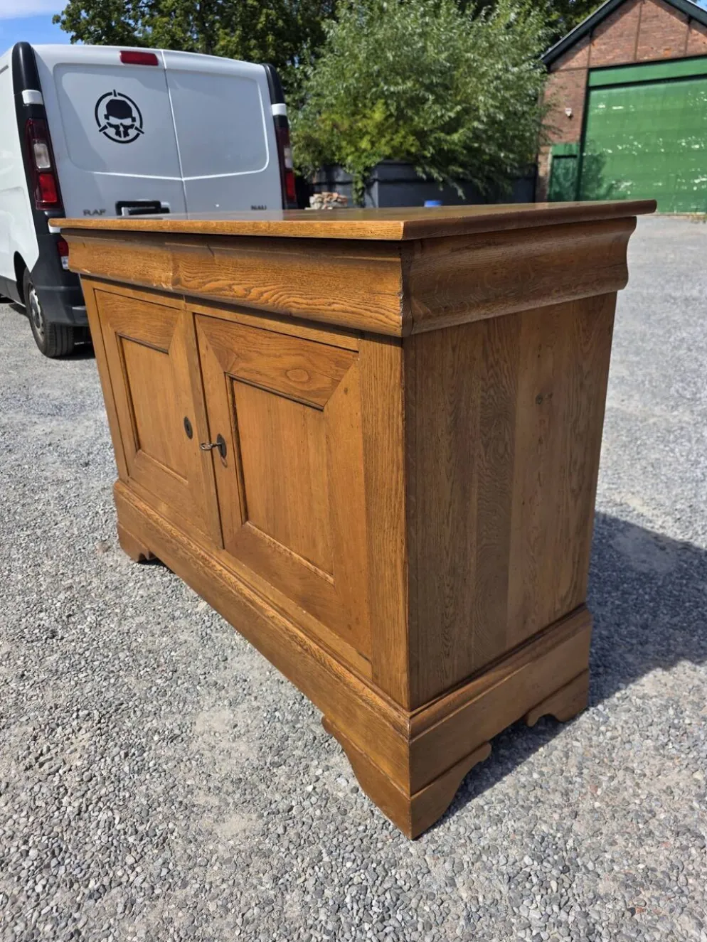 Buffet style Louis Philippe en chêne massif