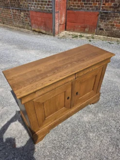Buffet style Louis Philippe en chêne massif