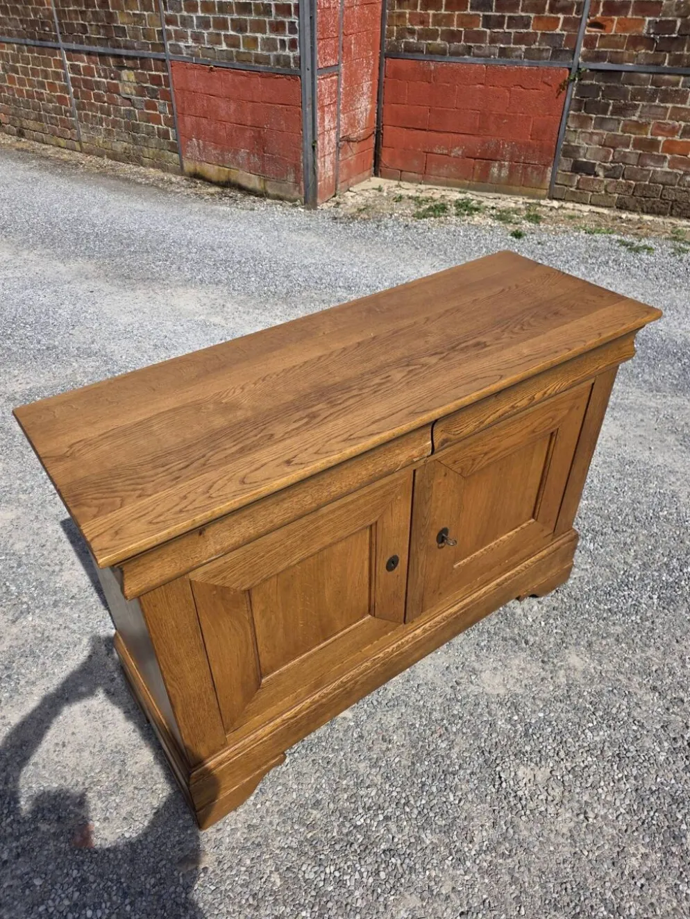 Buffet style Louis Philippe en chêne massif