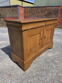 Buffet style Louis Philippe en chêne massif