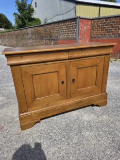 Buffet style Louis Philippe en chêne massif