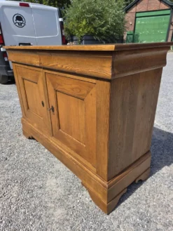 Buffet style Louis Philippe en chêne massif