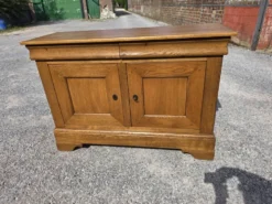 Buffet style Louis Philippe en chêne massif