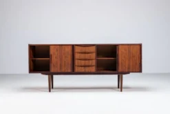 Buffet symétrique scandinave en palissandre, Danemark, 1960.