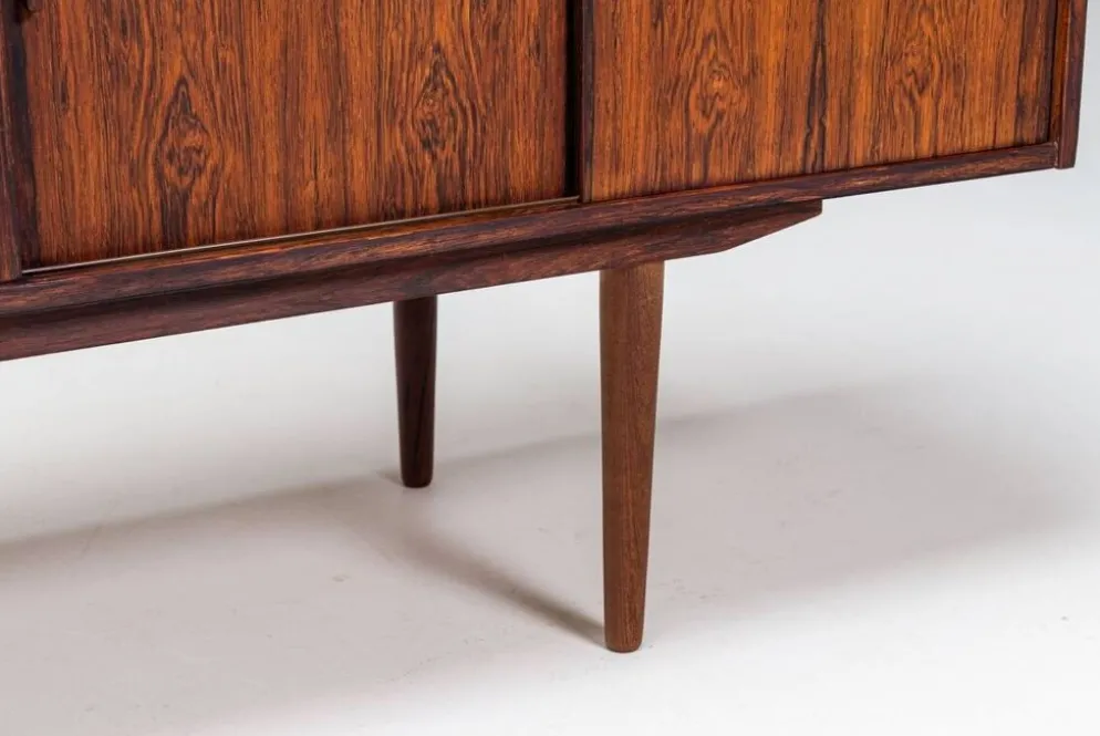 Buffet symétrique scandinave en palissandre, Danemark, 1960.