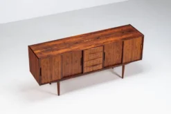 Buffet symétrique scandinave en palissandre, Danemark, 1960.