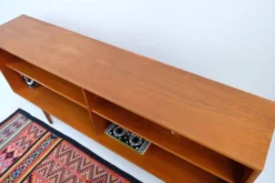Buffet/étagère en teck style rétro vintage années 60-70