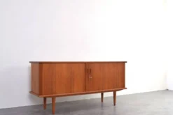 Buffet tambour en teck danois des années 1960.
