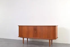 Buffet tambour en teck danois des années 1960.
