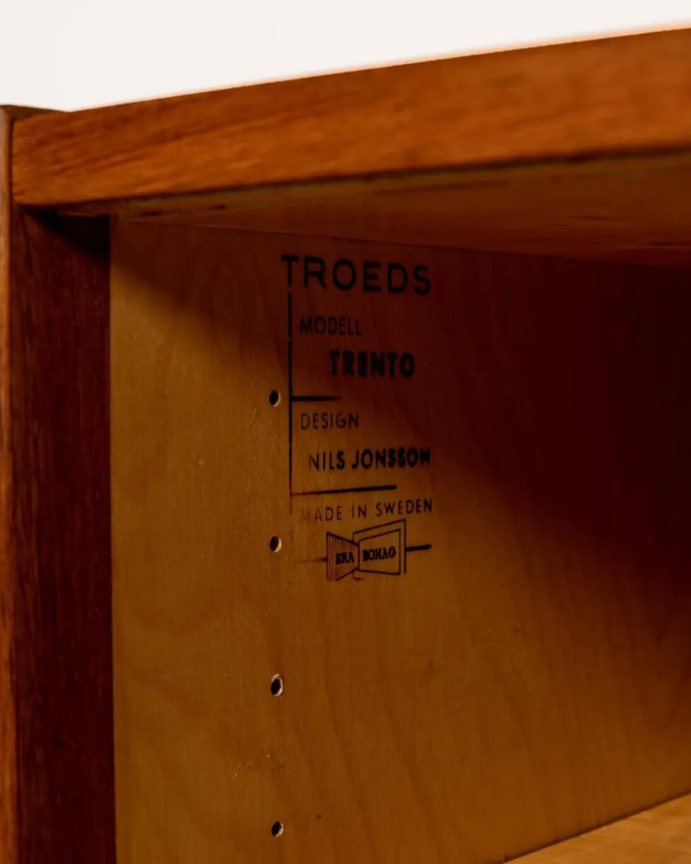 Buffet “Trento” par Nils Jonsson pour Troeds, Suède, années 1960.