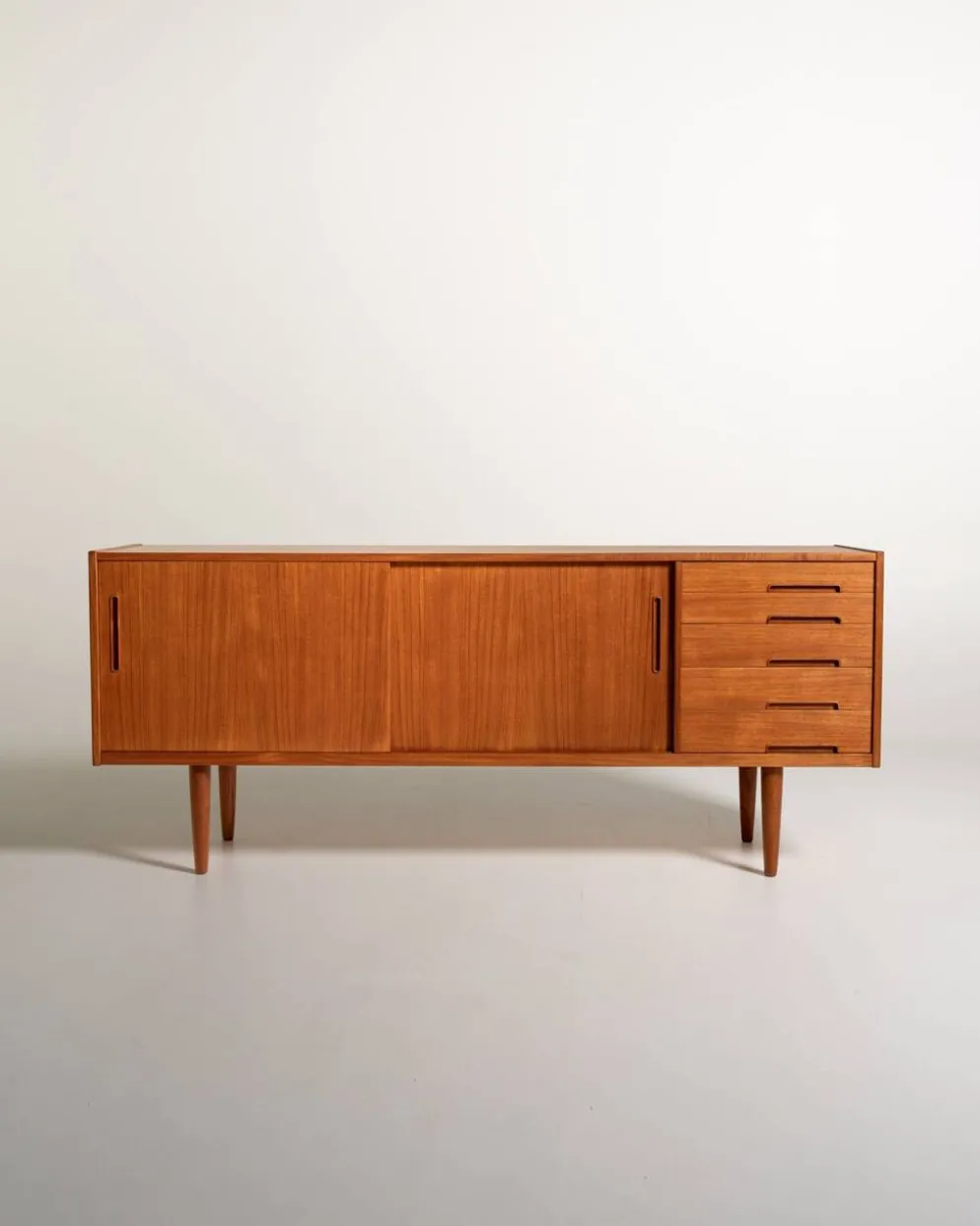 Buffet “Trento” par Nils Jonsson pour Troeds, Suède, années 1960.