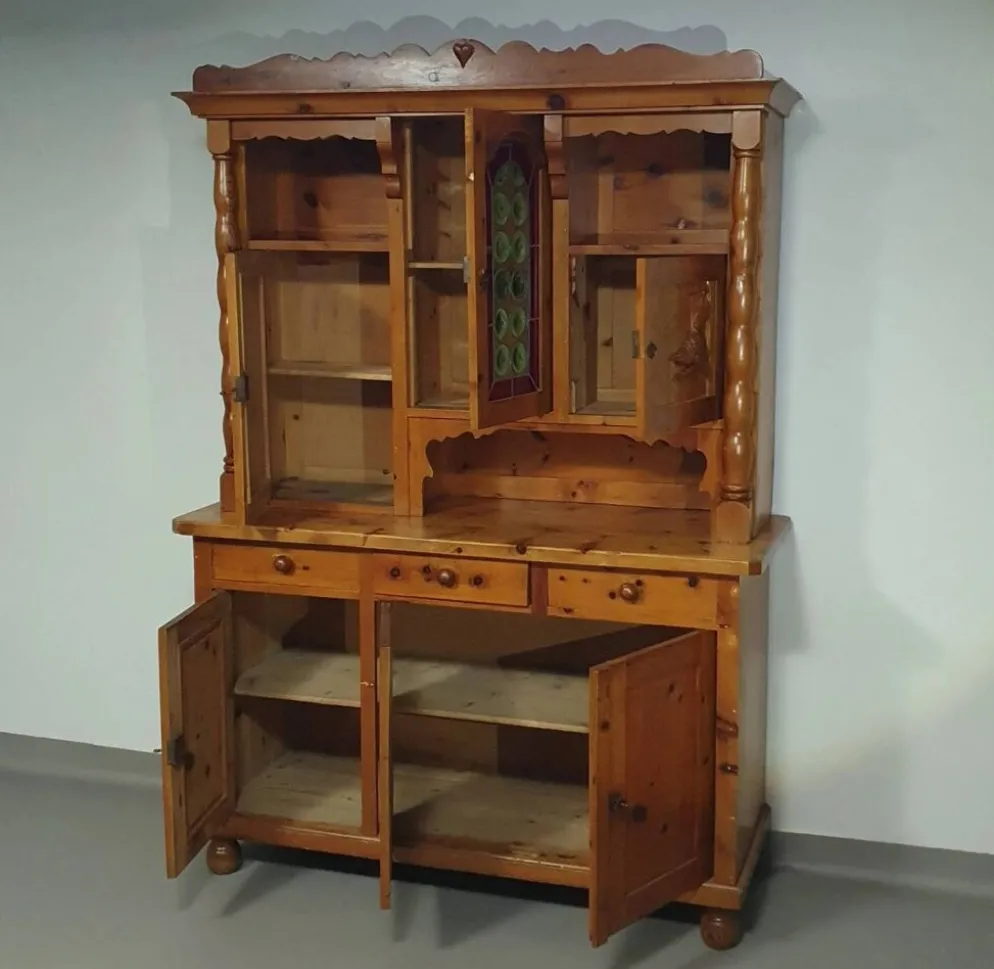 Buffet tyrolien des années 1950