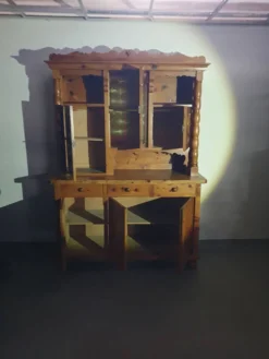 Buffet tyrolien des années 1950