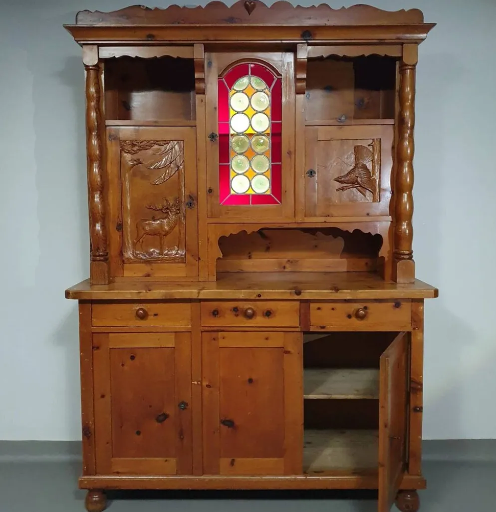 Buffet tyrolien des années 1950