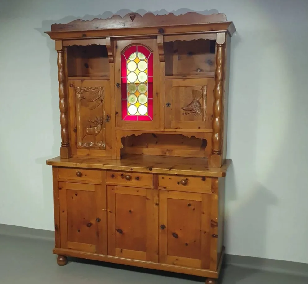 Buffet tyrolien des années 1950