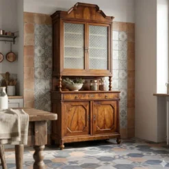 Buffet Umbertino ancien en noyer, Italie, XIXe siècle