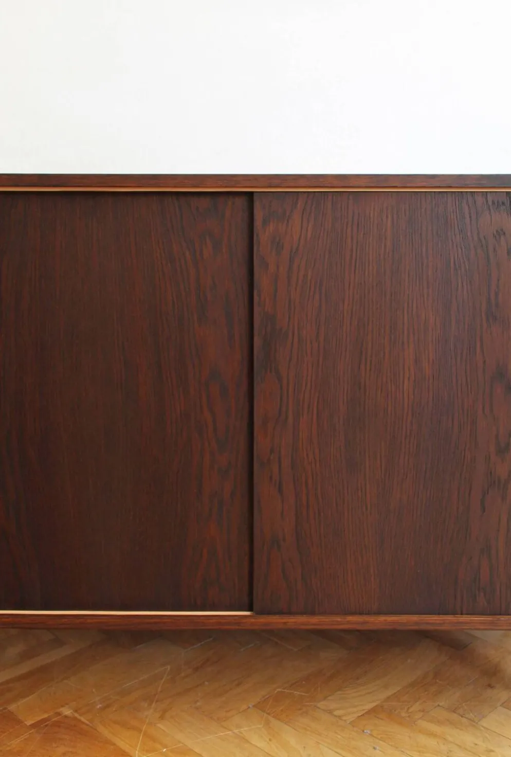 Buffet U-450 par Jiří Jiroutek – Interiér Praha, années 1960