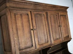 Buffet vaisselier ancien