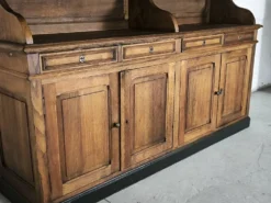 Buffet vaisselier ancien
