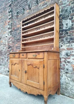 Buffet vaisselier ancien, meuble de ferme bois massif