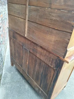 Buffet vaisselier ancien, meuble de ferme bois massif