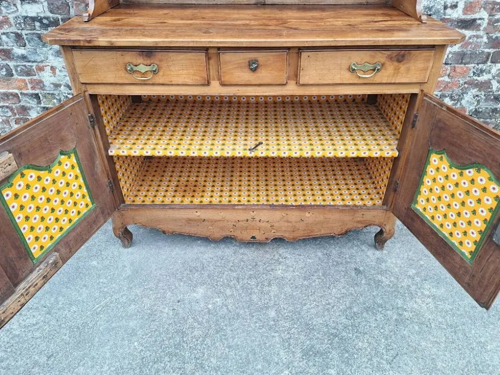 Buffet vaisselier ancien, meuble de ferme bois massif