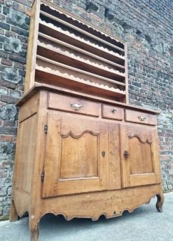 Buffet vaisselier ancien, meuble de ferme bois massif
