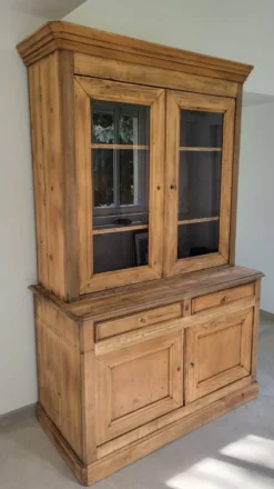 Buffet vaisselier cabinet de curiosités bois massif ancien