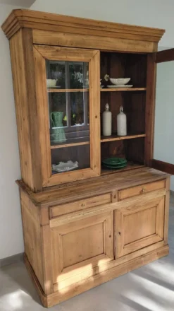 Buffet vaisselier cabinet de curiosités bois massif ancien