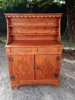 Buffet vaisselier d'alpage