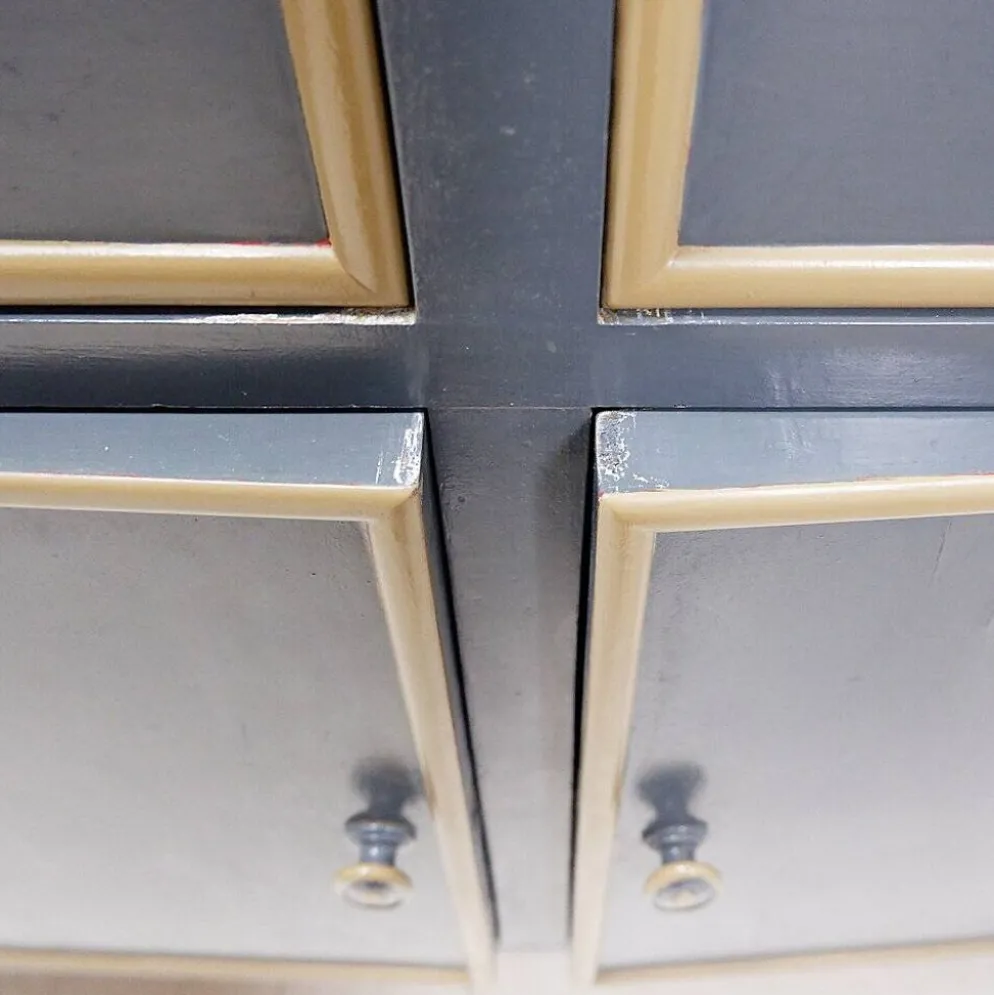 Buffet vaisselier double corps bois laqué gris - une paire disponible (B)
