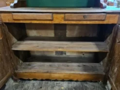 Buffet vaisselier en chêne