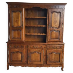 Buffet, vaisselier rustique en merisier massif, XXe siècle