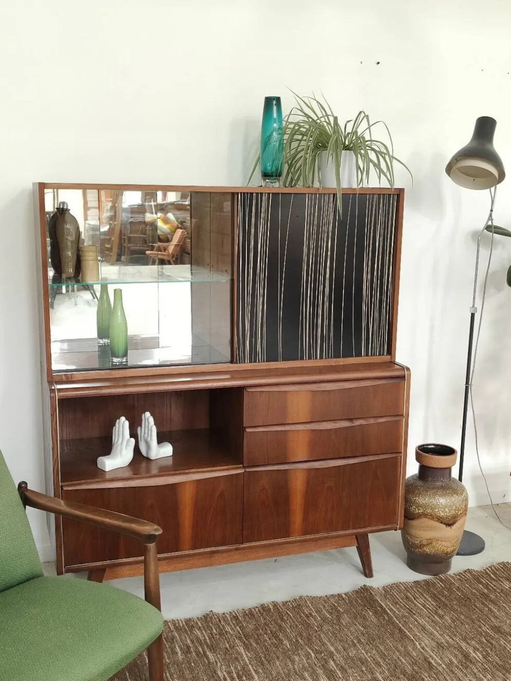 Buffet vaisselier U372/386 B.Landsman et H.Nepozitek pour Jitona 1960