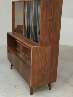 Buffet vaisselier U372/386 B.Landsman et H.Nepozitek pour Jitona 1960