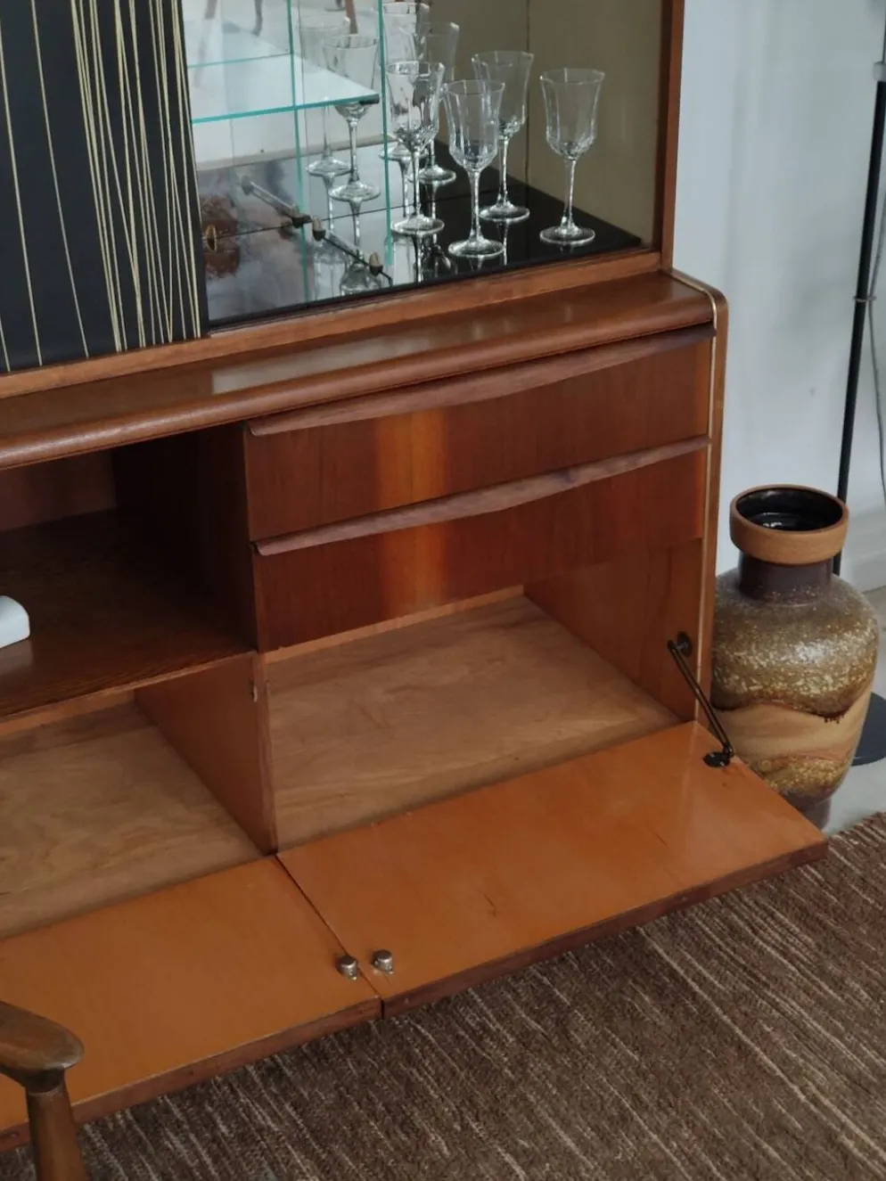 Buffet vaisselier U372/386 B.Landsman et H.Nepozitek pour Jitona 1960