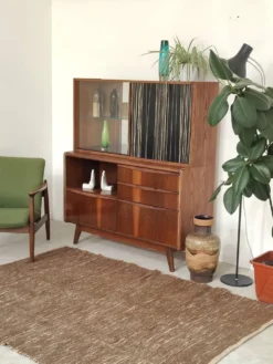 Buffet vaisselier U372/386 B.Landsman et H.Nepozitek pour Jitona 1960