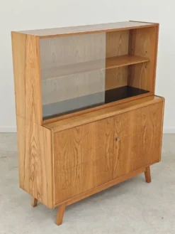 Buffet / Vaisselier U369/383 par Bohumil Landsman et Hubert Nepozitek pour Jitona 1960