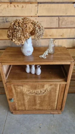 Buffet vintage