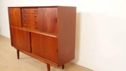 Buffet vintage avec bar en teck