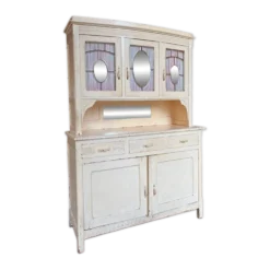 Buffet vintage blanc cassé / meuble de brocante