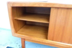 Buffet vintage danois HP Hansen en teck, années 60-70.