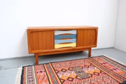 Buffet vintage danois HP Hansen en teck, années 60-70.