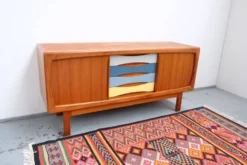 Buffet vintage danois HP Hansen en teck, années 60-70.
